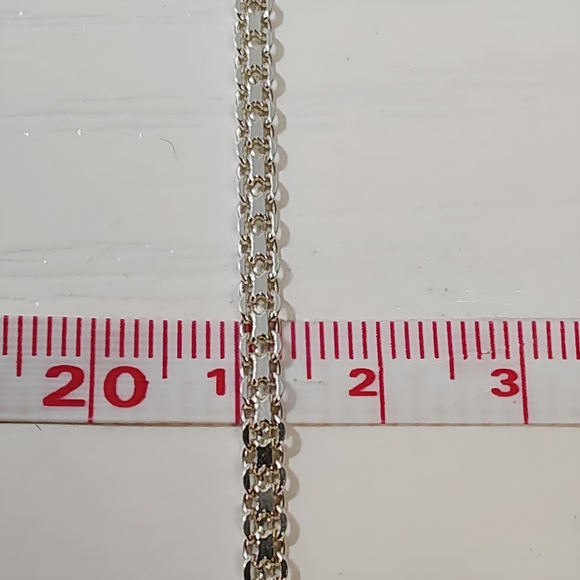 Vintage Sterling BEVERLY HILLS SILVER Filigree Diamond cut Heart Motif Necklace - Picture 9 of 11